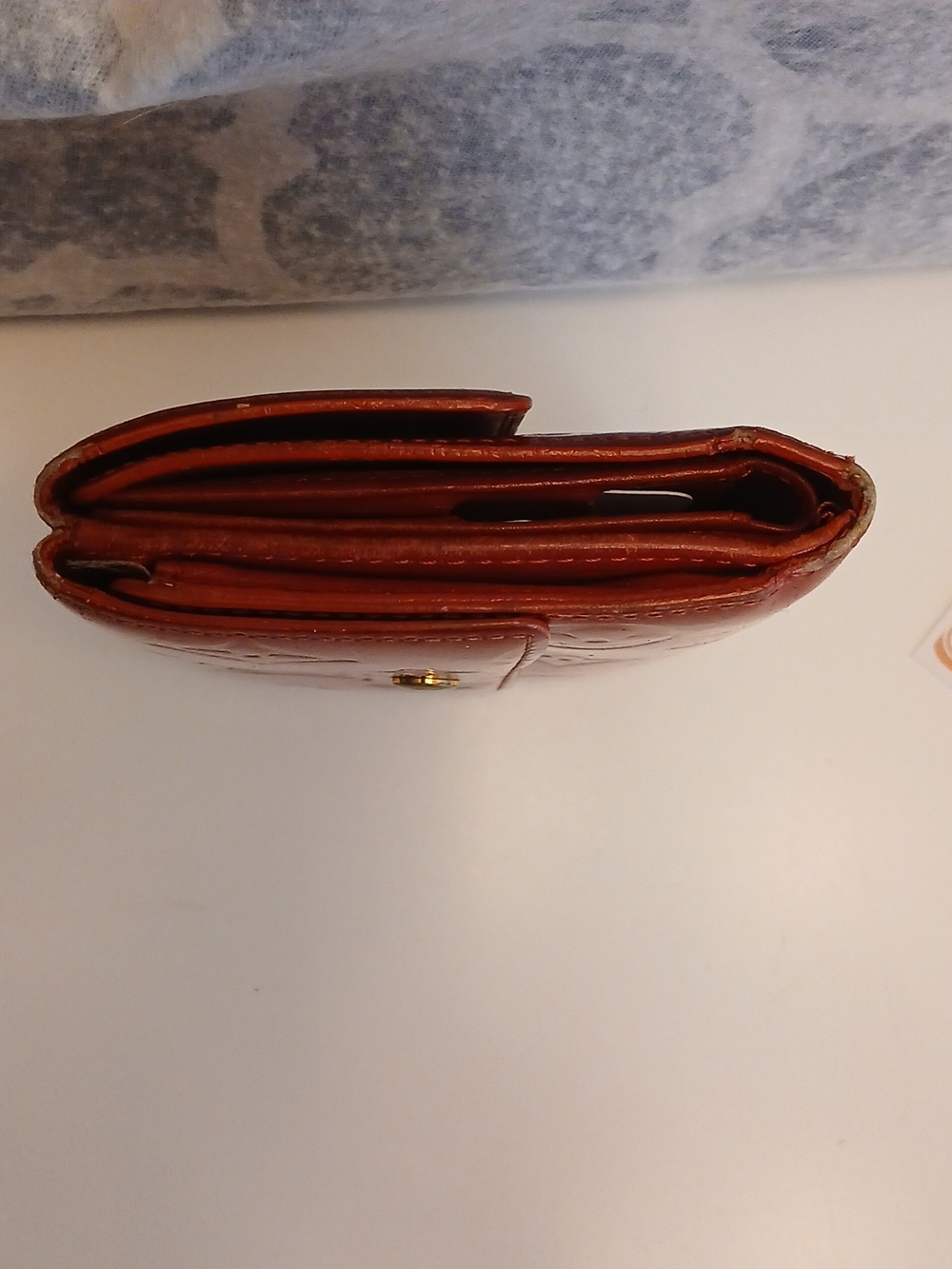 Louis Vuitton  with COA Cherry Patent Monogram Small Wallet - Picture 7 of 12